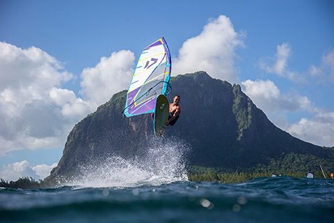 ION CLUB WINDSURFF (1)