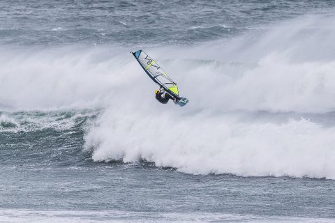 Ian Ross scoring at the Bluff