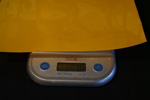 YELLOW ANTI-UV 4MIL LAMINATE WEIGHT: 10g