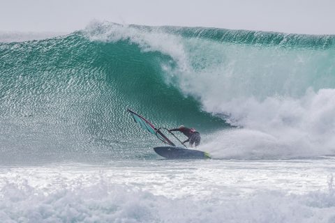 Kai sets his rail