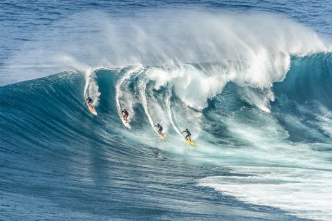 Surf action at Pe'ahi