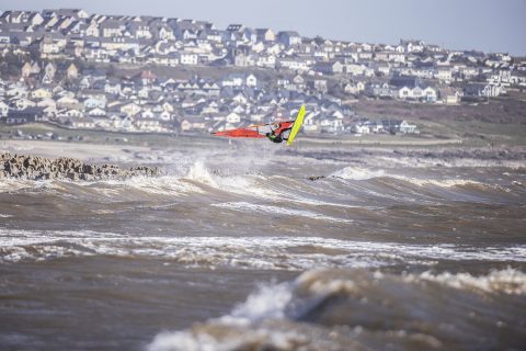Ben takes off