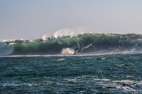 Water shot from Paul ...Broken toe...no problem for Juban