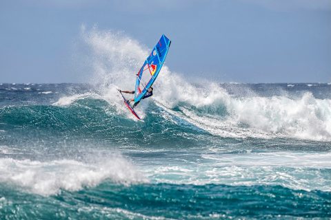 Kai Lenny surf style