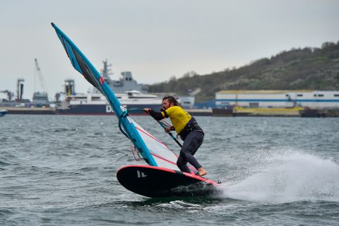 Simon laying it down