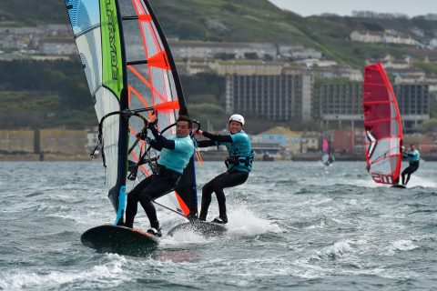 Close battles on the water