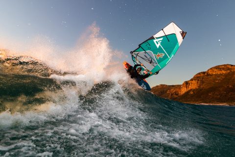 The late session in Cape Town...fair play to Sam Tome for swimming!