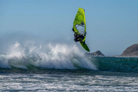 Marcilio Browne tweaked above Topocalma