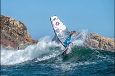 VICTOR FERNANDEZ: RED HOT CHILE!