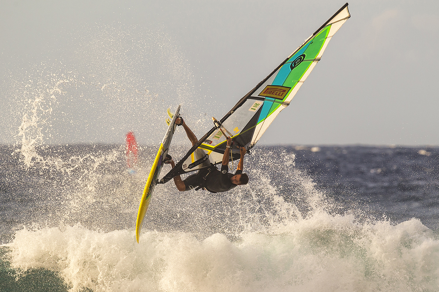Marcilio tweaked at Hookipa