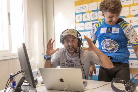 Ben Proffitt warming up the vocal chords ready for Pozo 2025